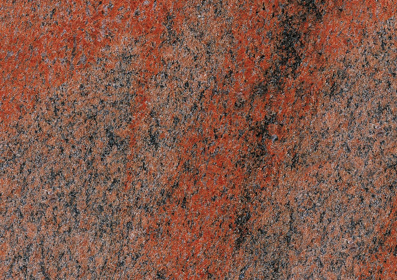 Multicolor Red Classico, granito indiano – dettaglio della superficie